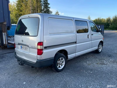 Toyota Hiace 2005, photo 5/13