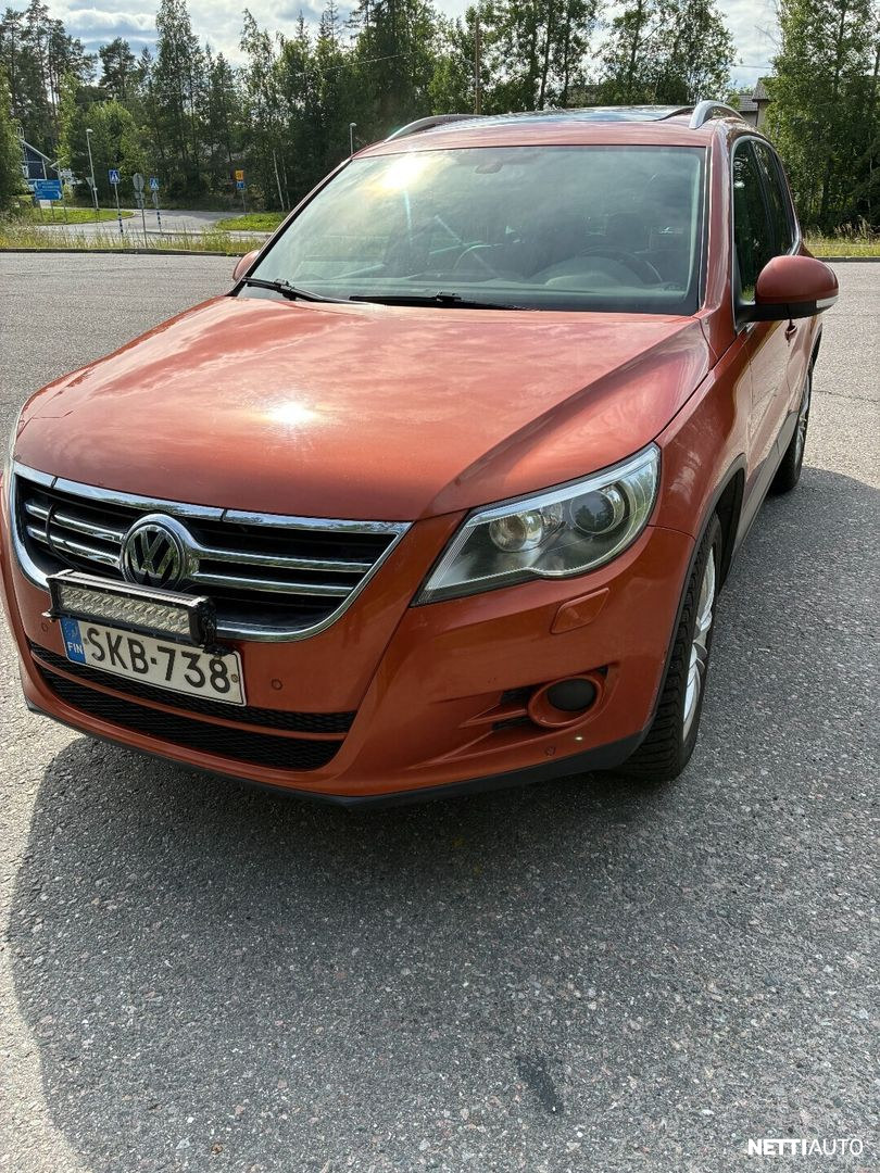 Volkswagen Tiguan 2010, photo 2/15