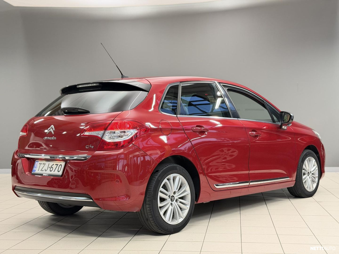 Citroen C4 2014, photo 7/16