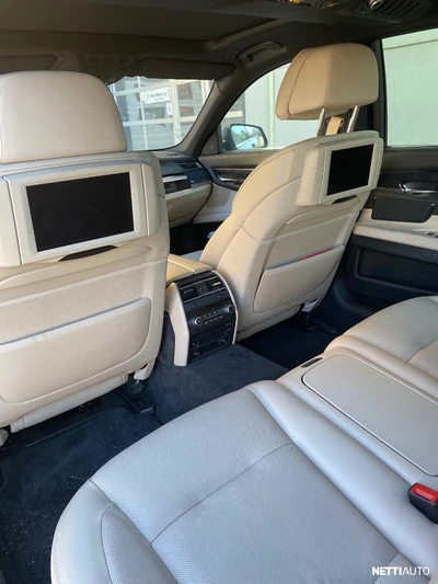 BMW 750 Lang 2010, kuva 4/10