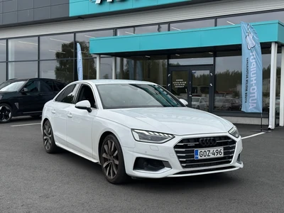 Audi A4 2022, photo 1/17