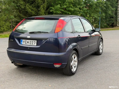 Ford Focus 2002, photo 5/13