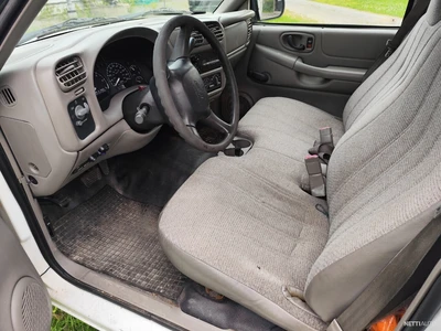 Chevrolet S10 2001, kuva 4/5