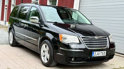Chrysler Voyager 2,8 CRD 2011, kuva 1/17