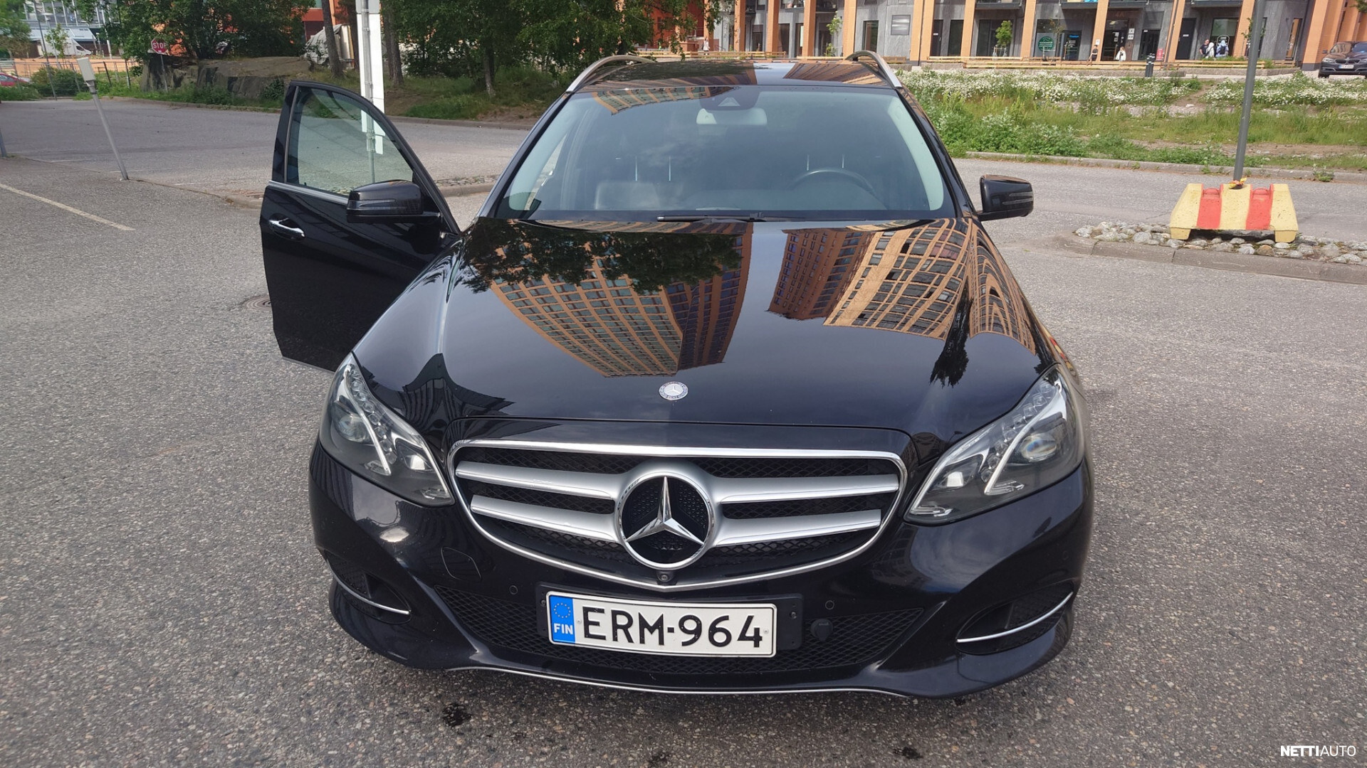 Mercedes-Benz E