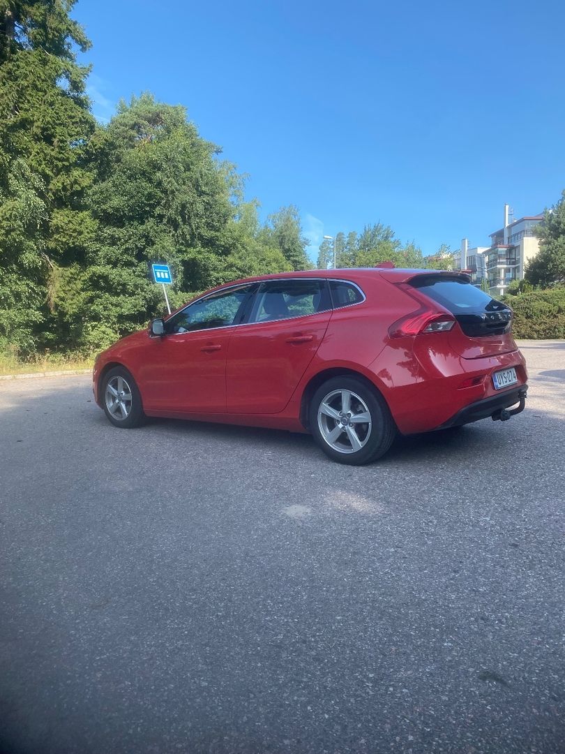 Volvo V40