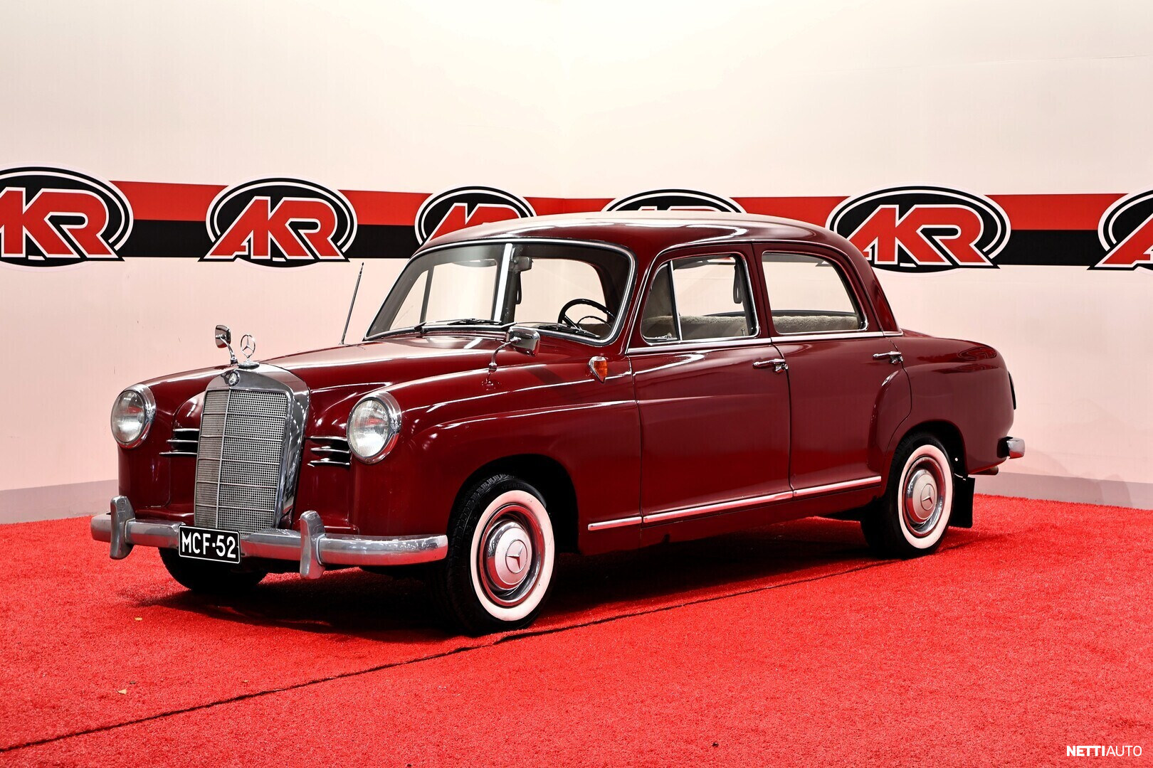 Mercedes-Benz 190