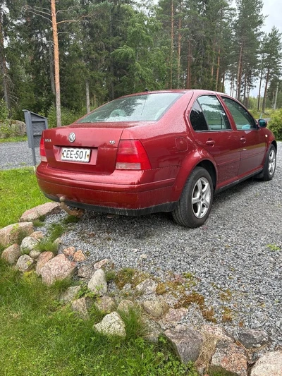 Volkswagen Bora 1,6 Firstline Juhlamalli 1999, kuva 5/5