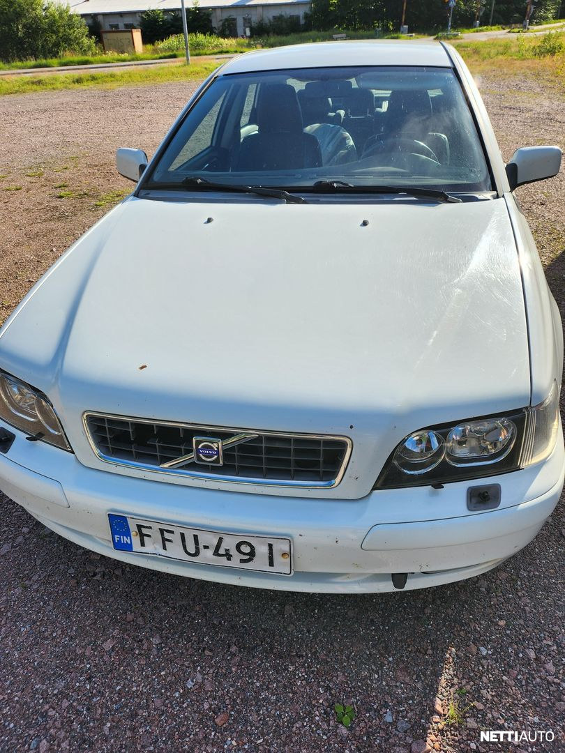 Volvo S40