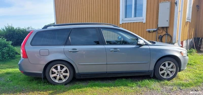 Volvo V50 1,8 (125 hv) Platinum man 2008, photo 2/17