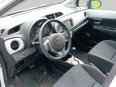 Toyota Yaris Hybrid Active 5ov 2014, photo 4/4