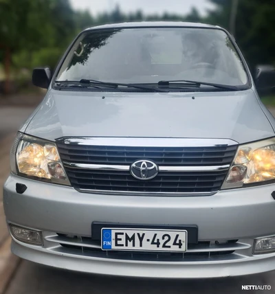 Toyota Hiace 2,5 D-4D 4WD 117 5ov pitkä 2011, photo 2/17