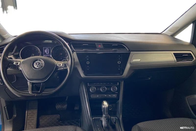 Volkswagen Touran 2018, kuva 7/15