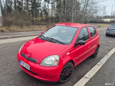 Toyota Yaris 2003, photo 1/18