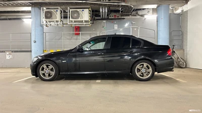 BMW 318 2009, photo 2/24