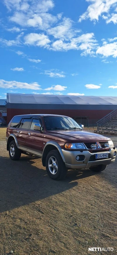 Mitsubishi Pajero 2005, kuva 3/8