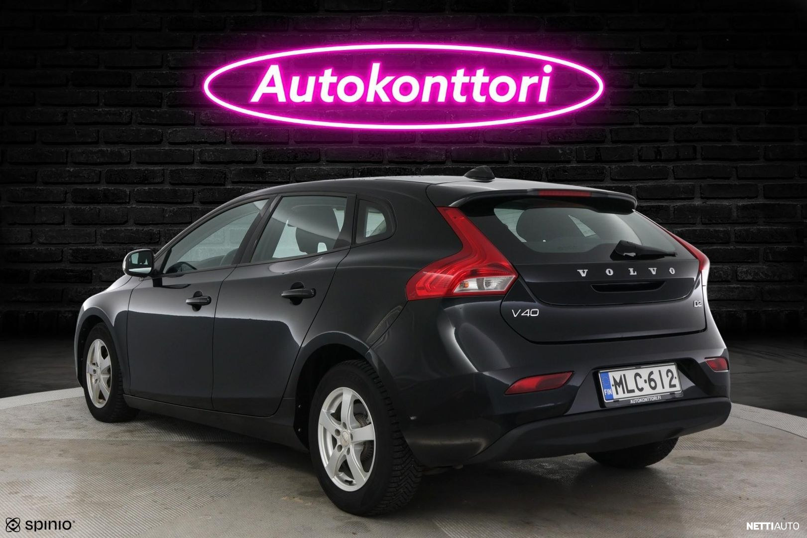 Volvo V40 2012, photo 2/11