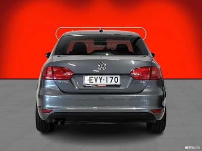 Volkswagen Jetta 2012, photo 7/10