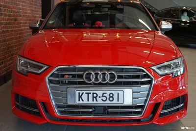 Audi S3 2018, photo 5/17