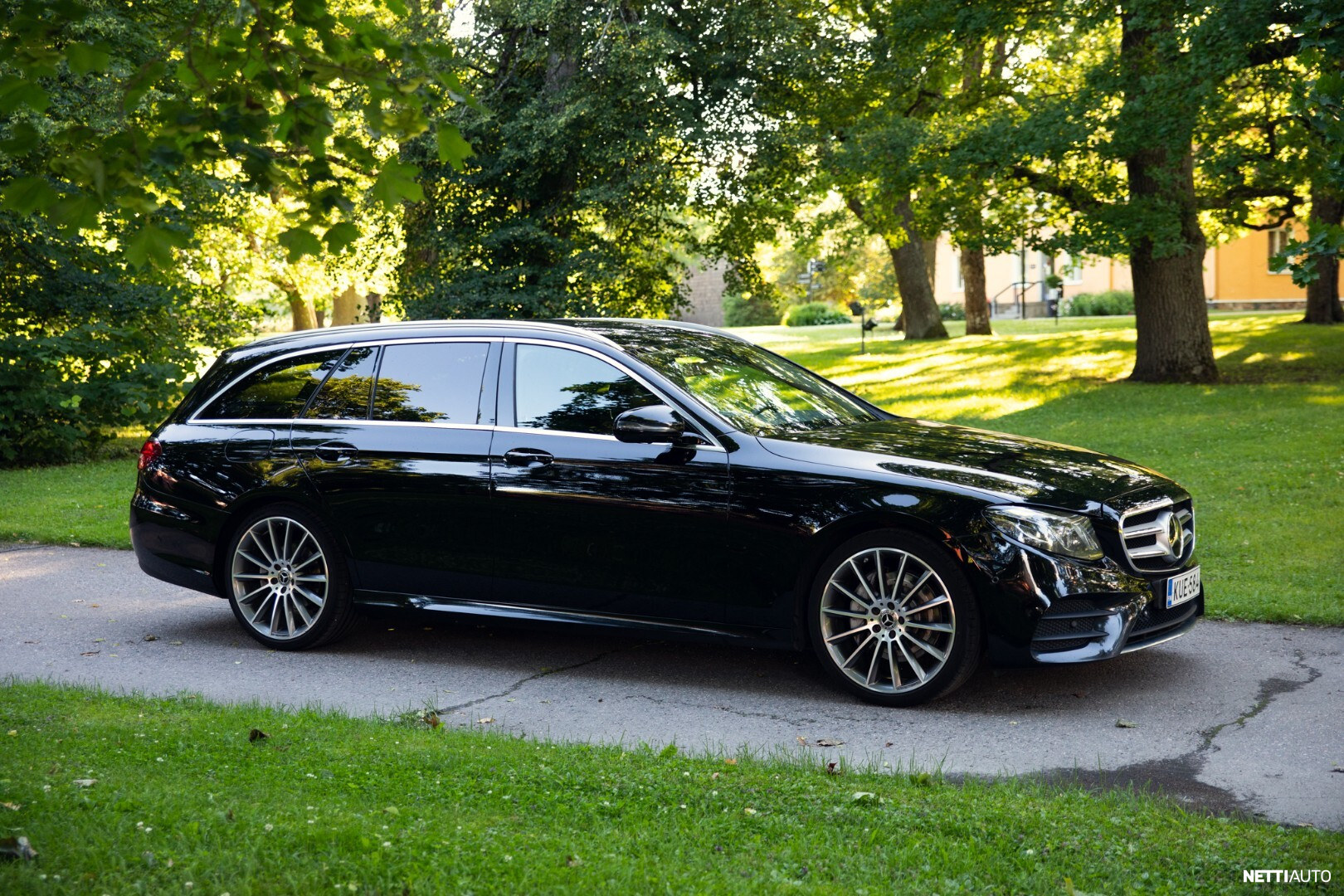 Mercedes-Benz E