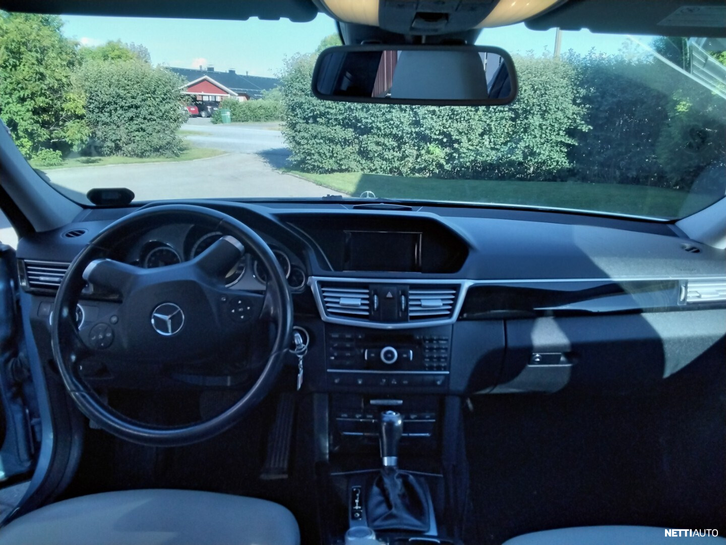 Mercedes-Benz E