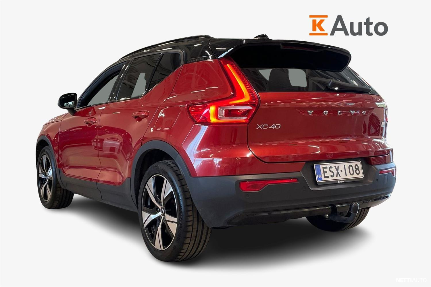 Volvo XC40 2021, photo 2/36