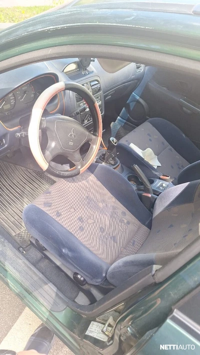 Mitsubishi Carisma Comfort 2000, kuva 8/8