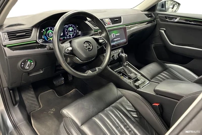 Skoda Superb 2021, kuva 6/38