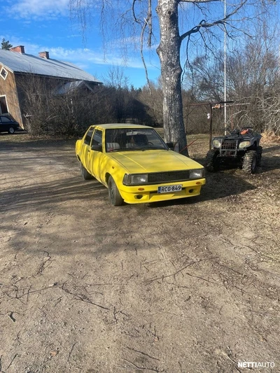 Toyota Corolla 1983, kuva 2/10