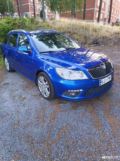 Skoda Octavia 2010, photo 3/11