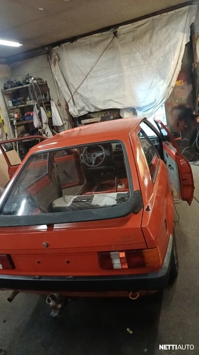 Ford Escort 1984, kuva 6/8
