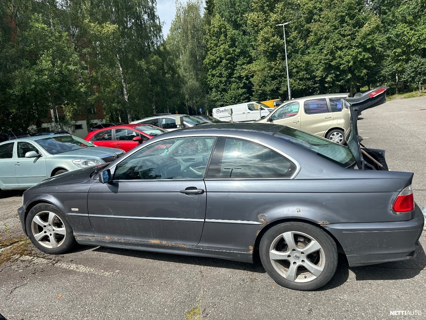 BMW 320