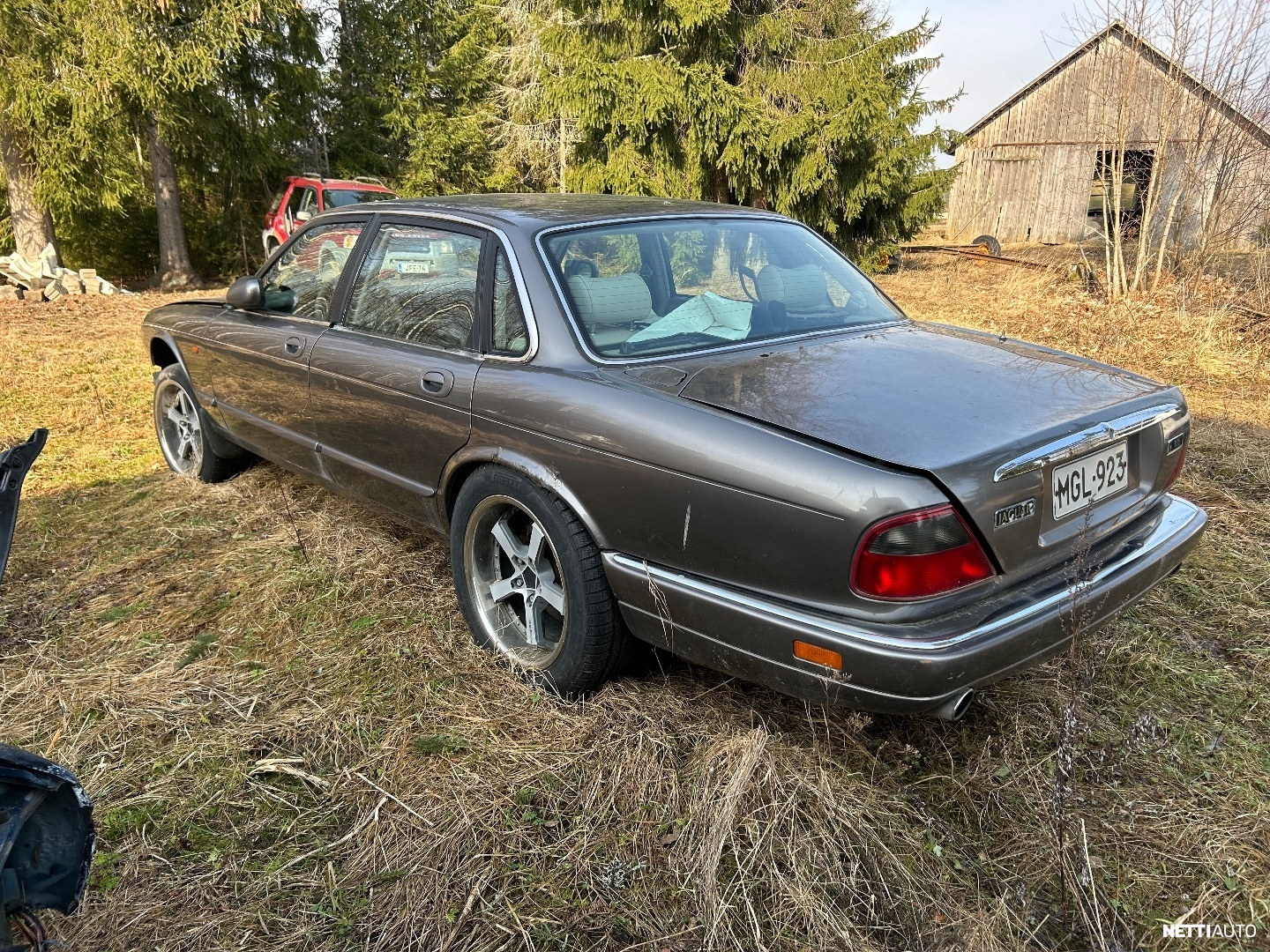 Jaguar XJ6