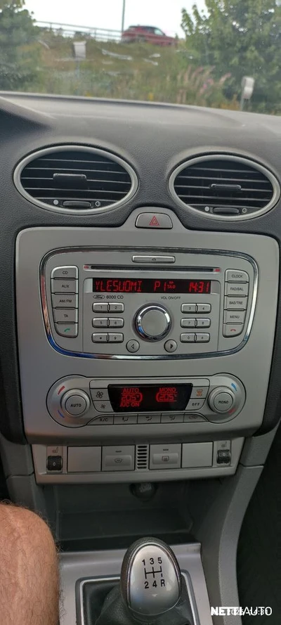 Ford Focus 1,6 100hv Trend M5 5-ovinen 2009, kuva 6/9