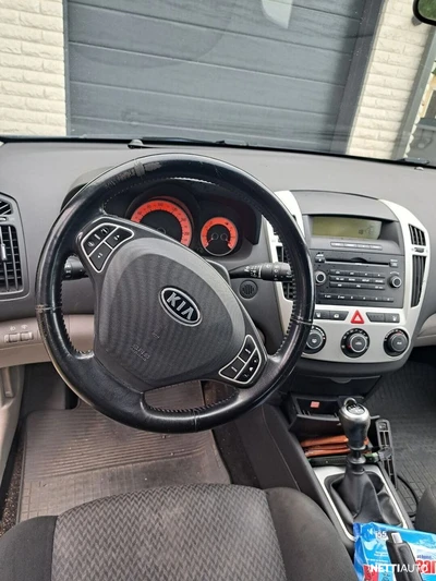 Kia Ceed 2008, photo 7/8