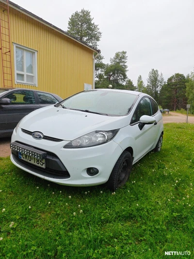 Ford Fiesta Van Ford Fiesta Van 2011, kuva 2/7