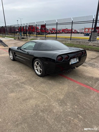 Chevrolet Corvette 2002, kuva 4/10