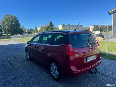 Peugeot 5008 2011, kuva 7/27