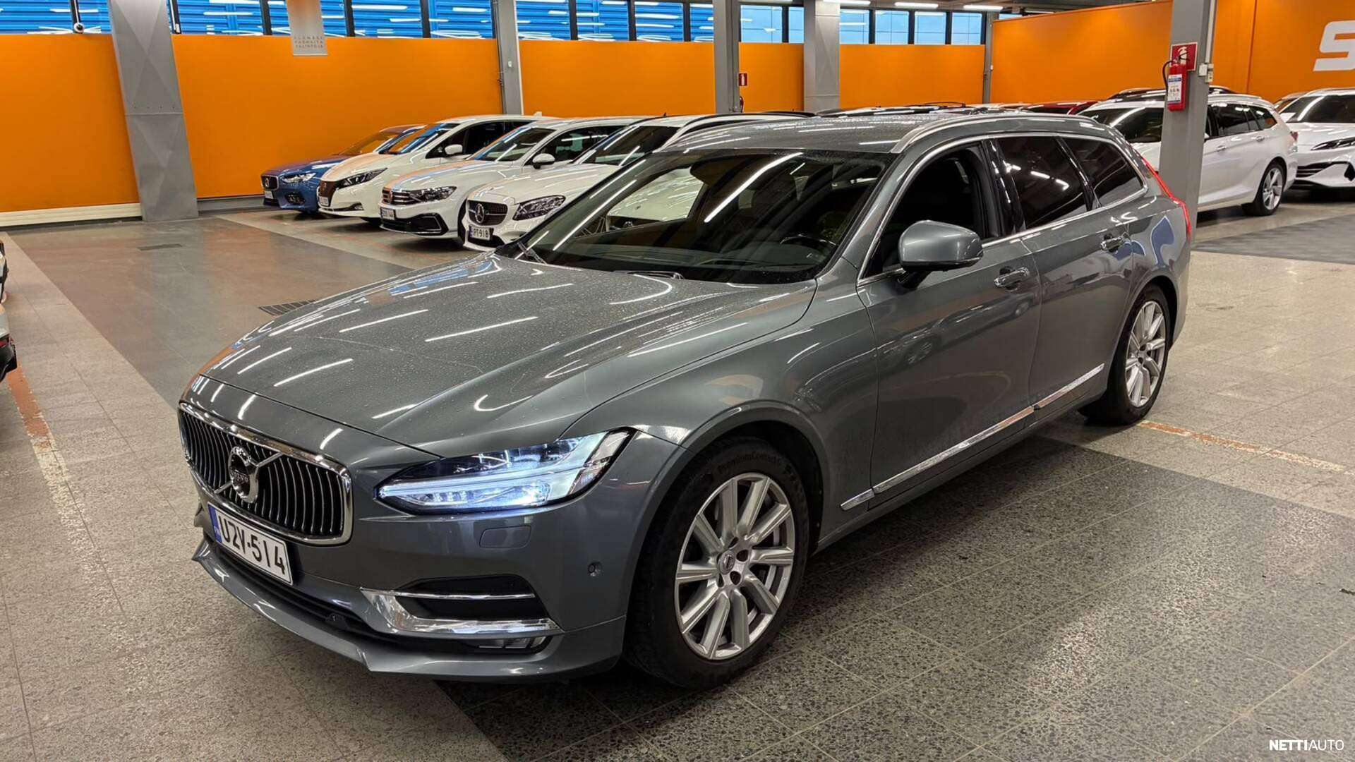 Volvo V90