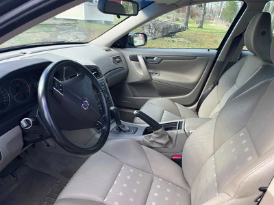 Volvo S60 2,5T 2007, kuva 5/10