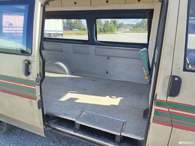 Volkswagen Transporter 1992, photo 7/16