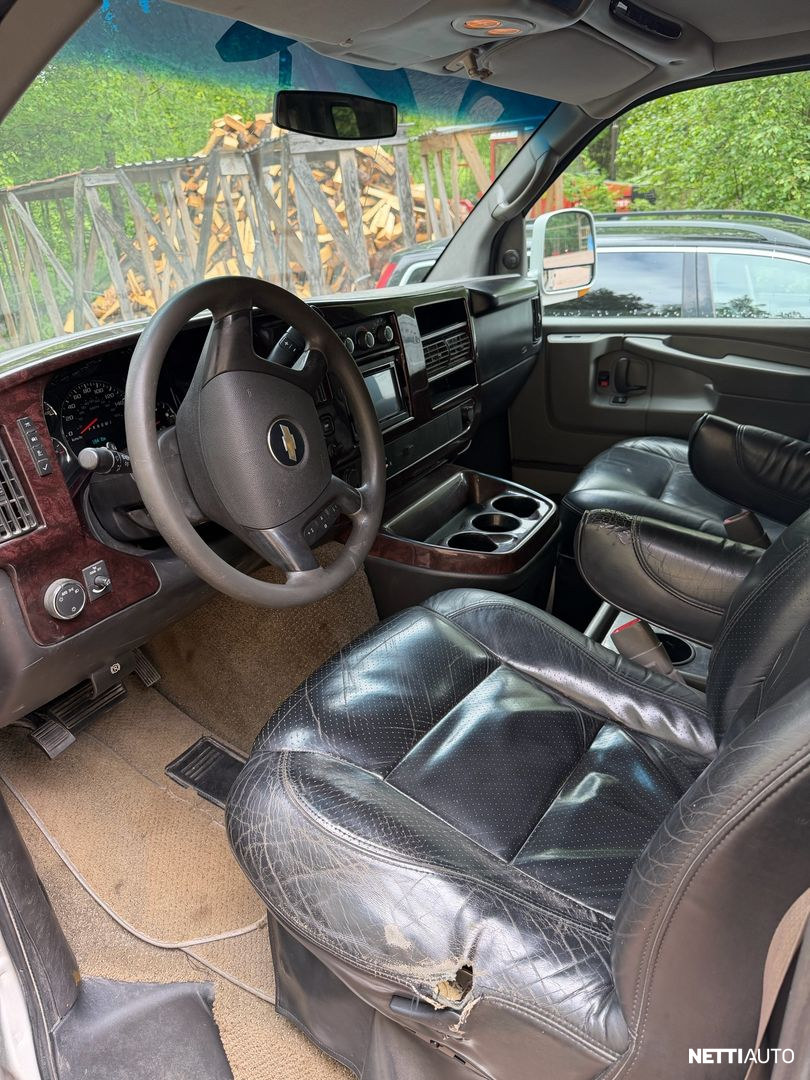 Chevrolet Express 2500 2010, photo 6/11