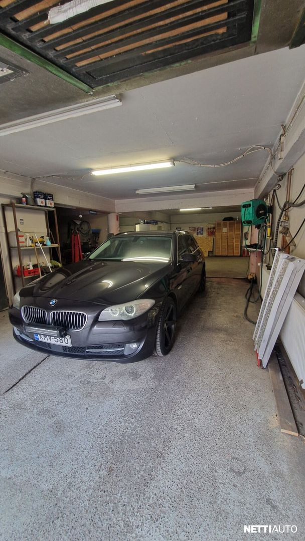 BMW 525