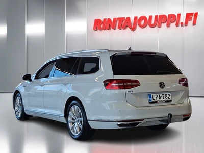 Volkswagen Passat 2018, kuva 2/10