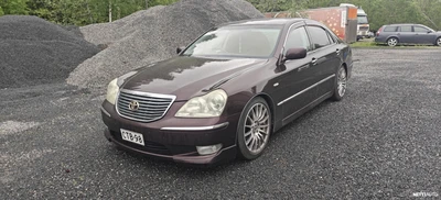 Toyota Crown 2004, kuva 2/8