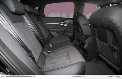 Audi Q8 e-tron 2024, photo 8/8