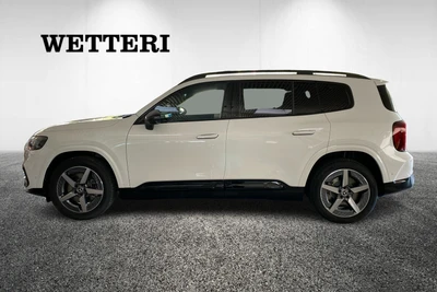 Mercedes-Benz GLB 2026, photo 5/10