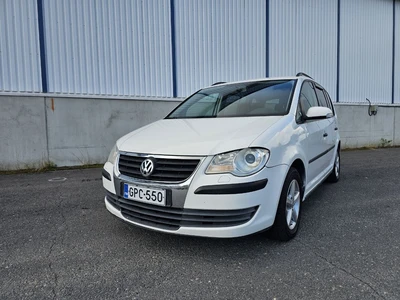 Volkswagen Touran 2008, kuva 1/23
