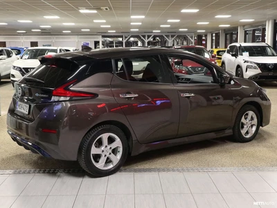 Nissan Leaf 2022, photo 3/24