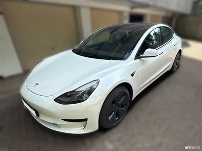 Tesla Model 3 Standard Range Plus 2021, photo 3/13